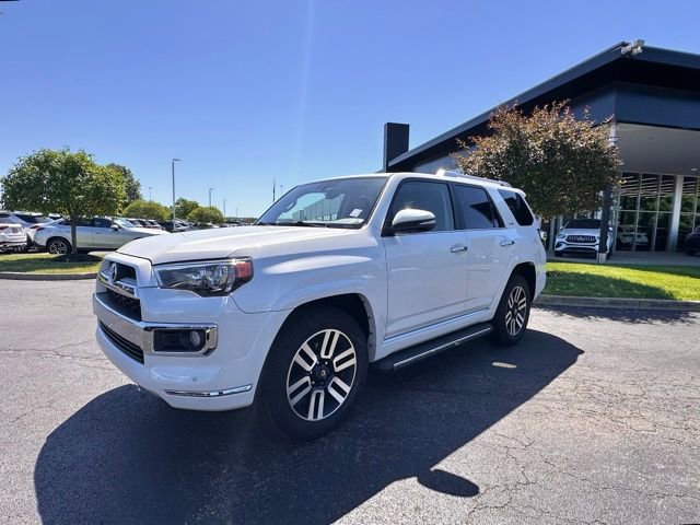 Used 2017 Toyota 4Runner Limited AWD/4WD image 4