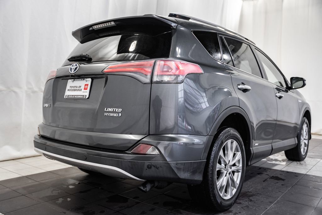 Used 2016 Toyota RAV4 Limited w/ Advanced Technology Package image 4