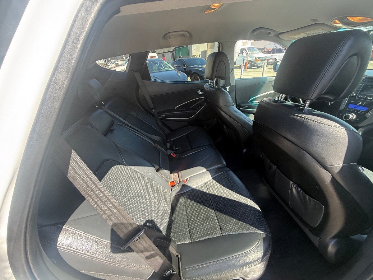 Used 2015 Hyundai Santa Fe Sport 2.0T FWD image 20