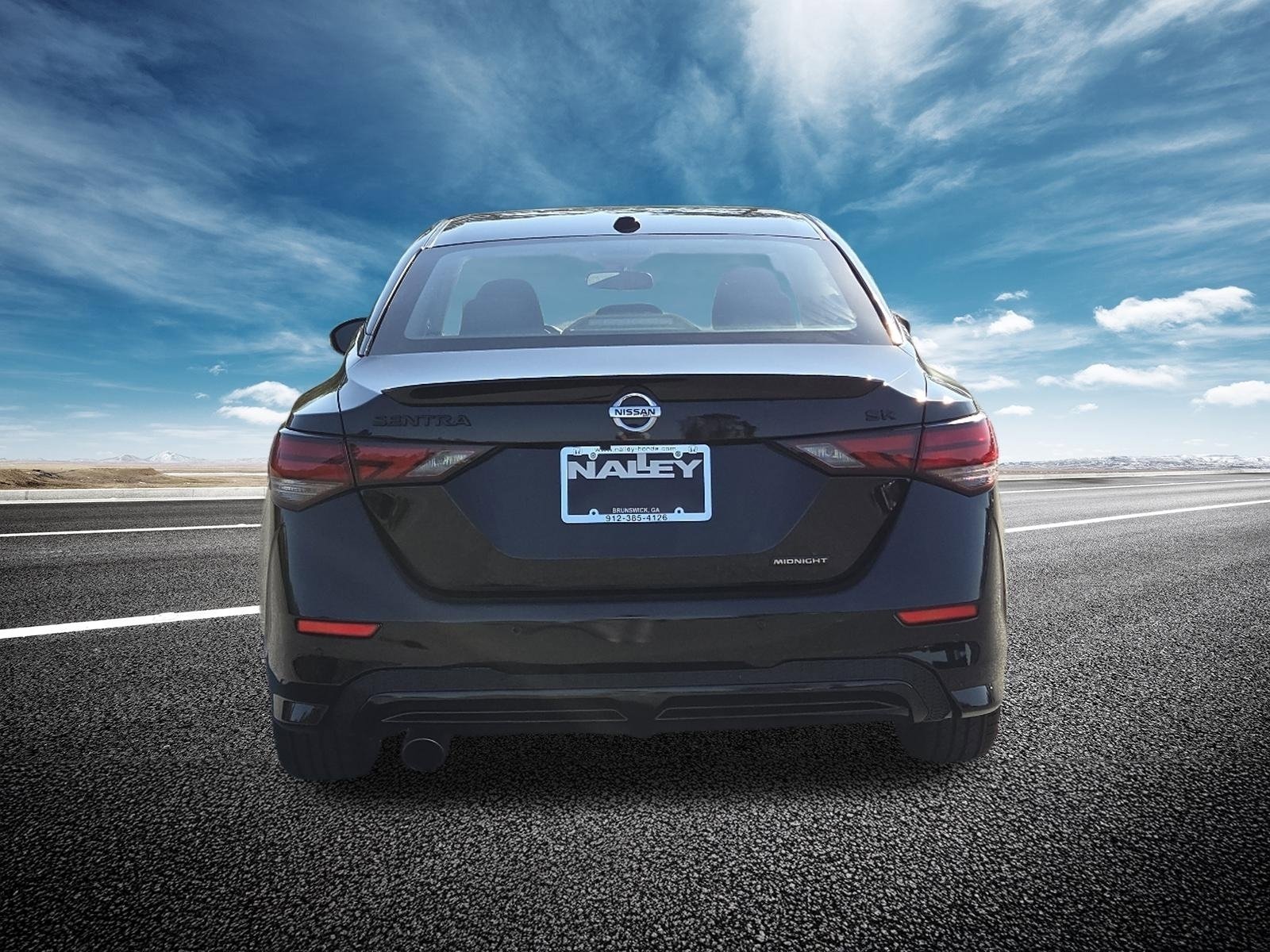 Used 2023 Nissan Sentra SR w/ Midnight Edition Package image 16