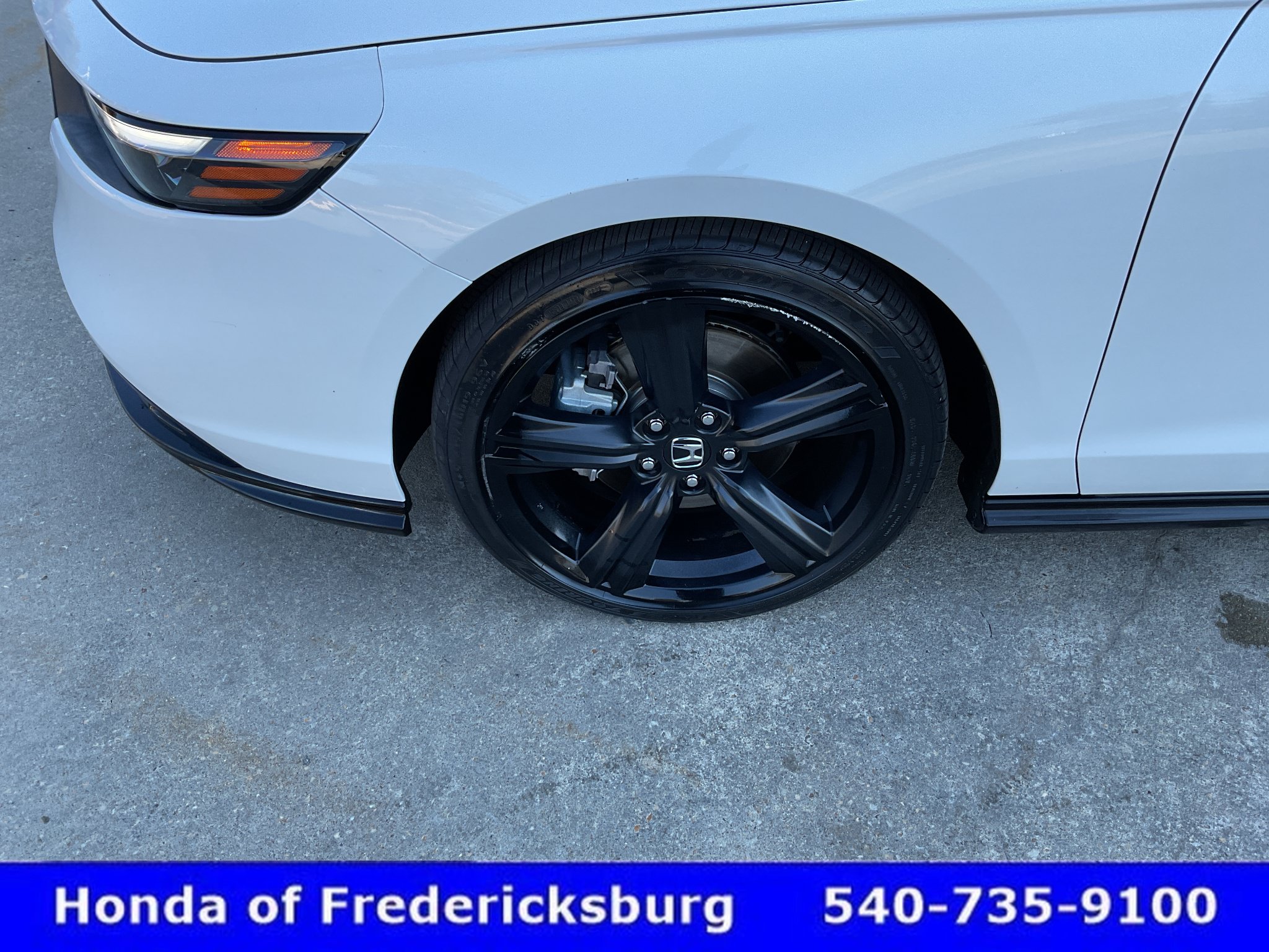 Used 2024 Honda Accord Sport image 10