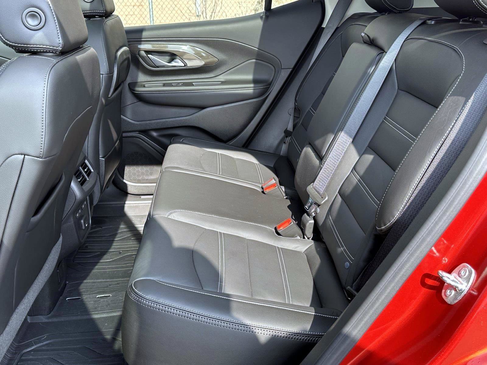 Certified 2024 GMC Terrain Denali w/ Denali Premium Package image 11