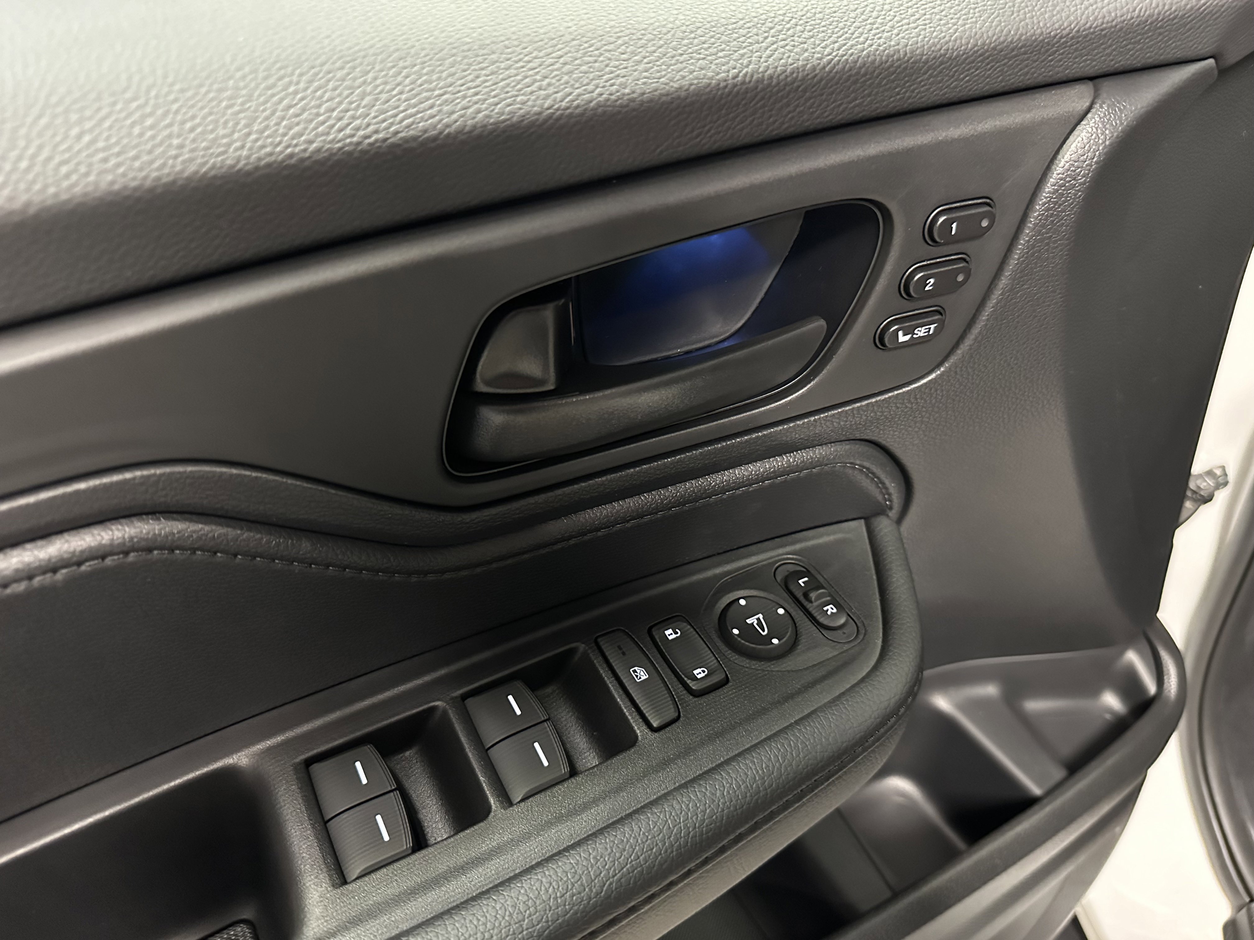 New 2026 Honda Odyssey EX-L image 17