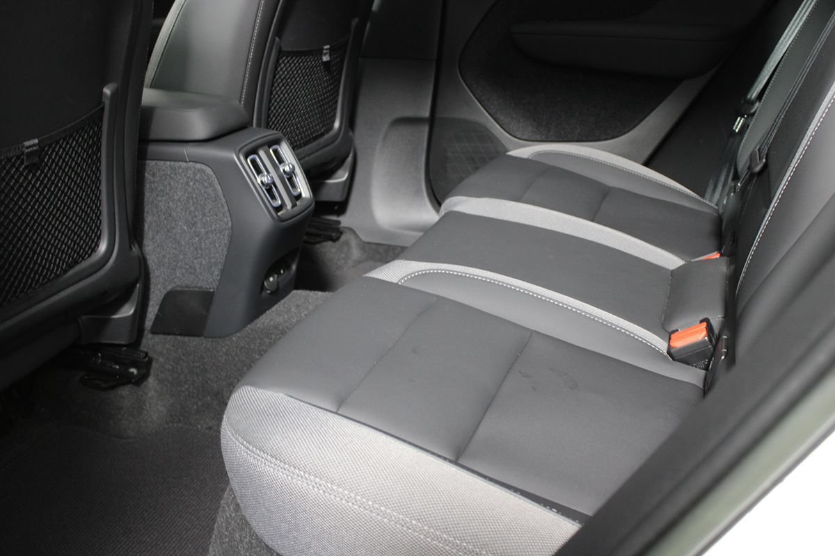 Used 2023 Volvo XC40 Recharge Ultimate AWD/4WD image 31