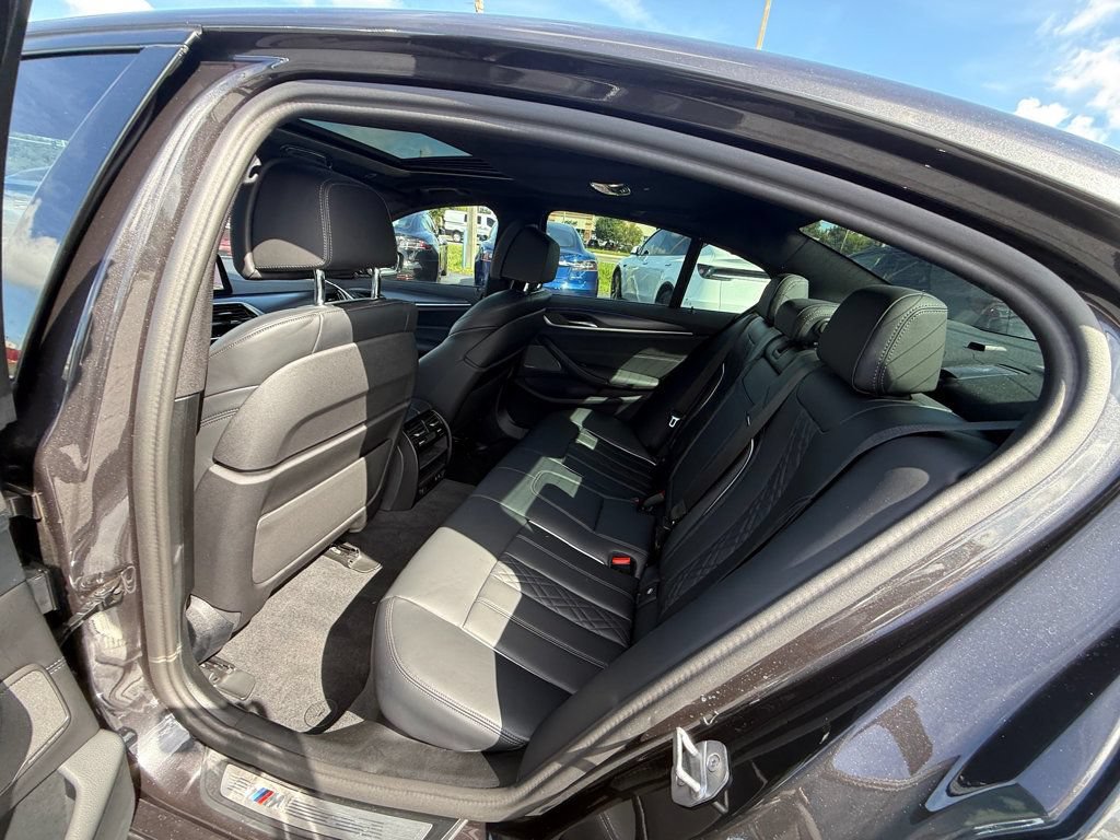 Used 2023 BMW M550i xDrive AWD/4WD image 24