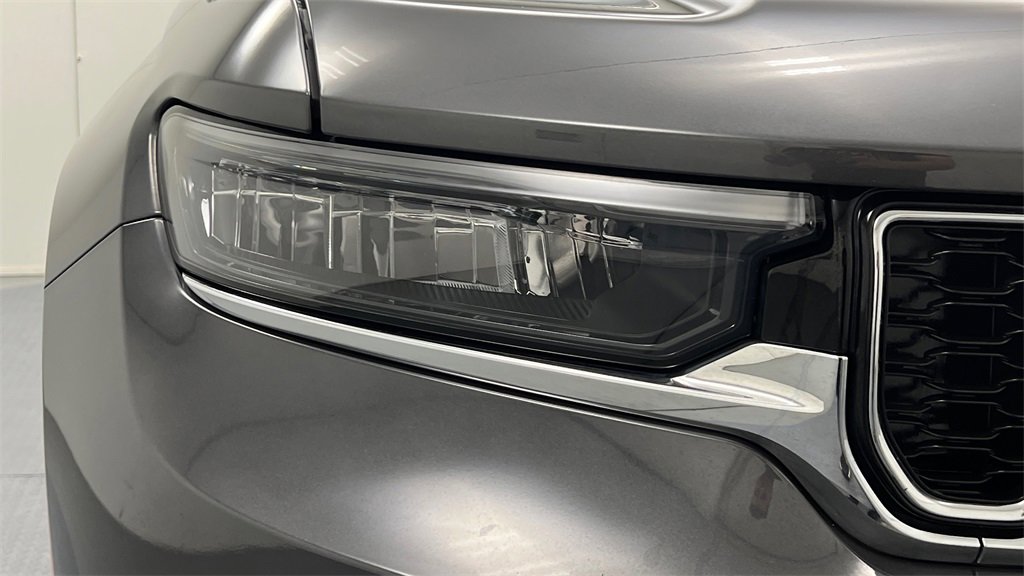 Used 2022 Jeep Grand Cherokee L Limited image 25