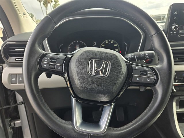 Used 2023 Honda Pilot Touring image 25