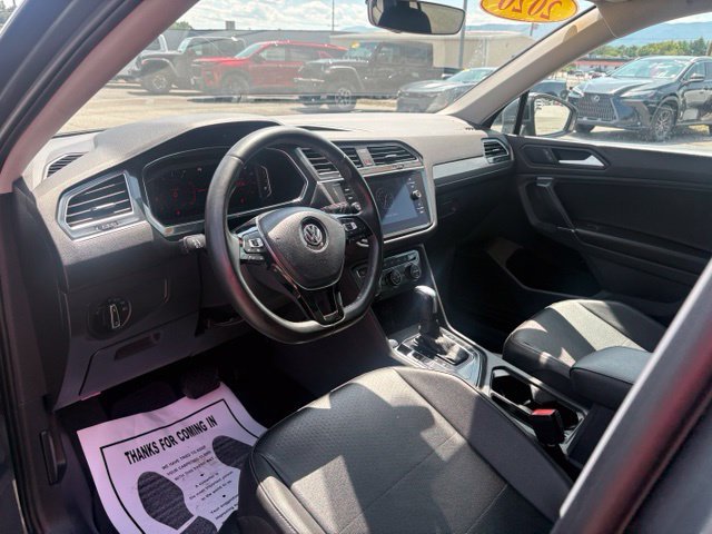 Used 2020 Volkswagen Tiguan SEL FWD image 3