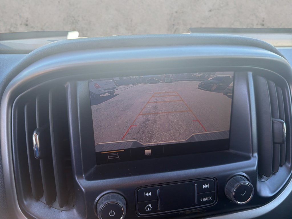 Used 2022 Chevrolet Colorado Z71 AWD/4WD image 33