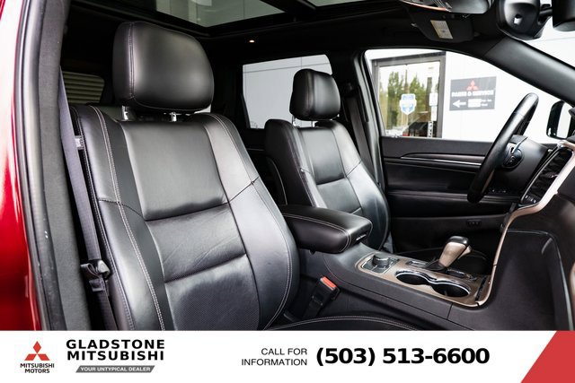 Used 2017 Jeep Grand Cherokee Limited w/ Luxury Group II AWD/4WD image 28