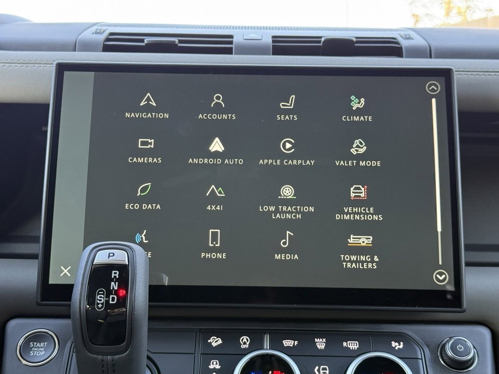 New 2026 Land Rover Defender 110 S image 24