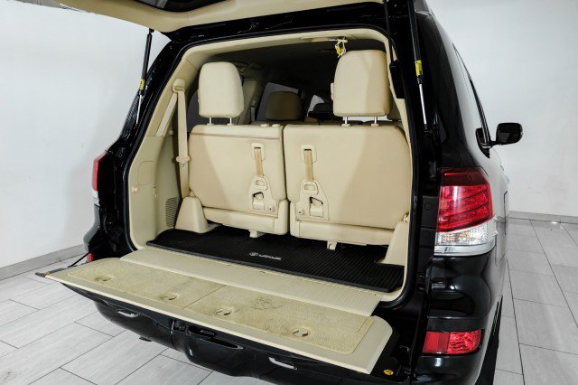 Used 2014 Lexus LX 570 4WD image 66
