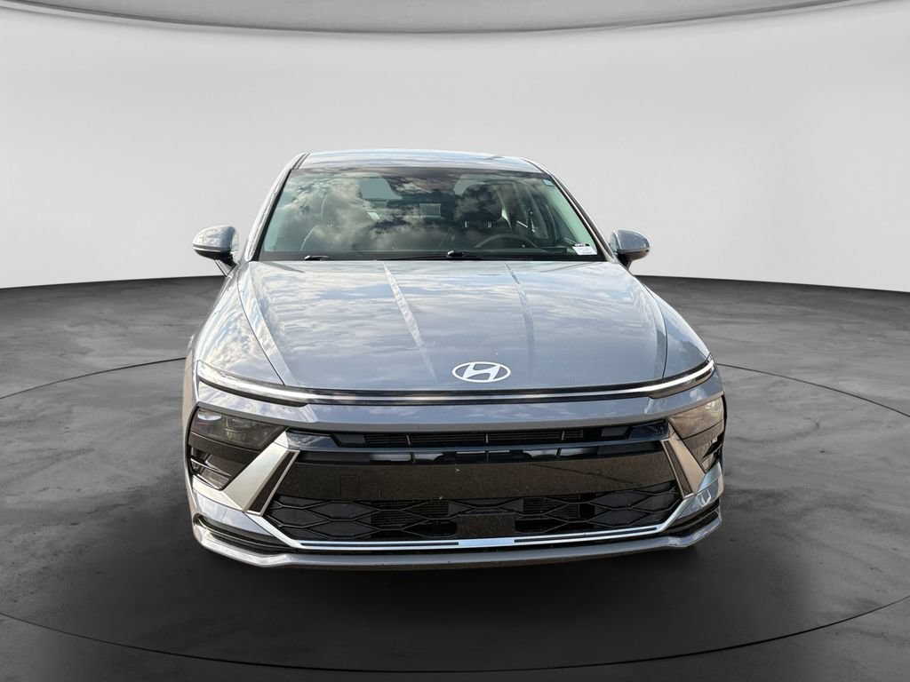 Used 2025 Hyundai Sonata SEL FWD image 3