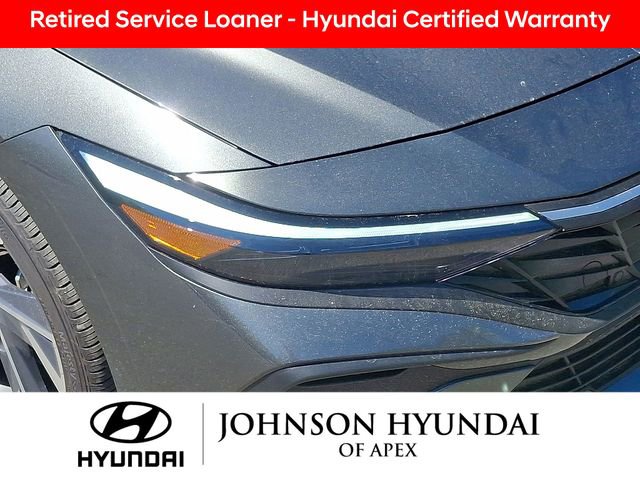 Certified 2025 Hyundai Elantra Sport image 28