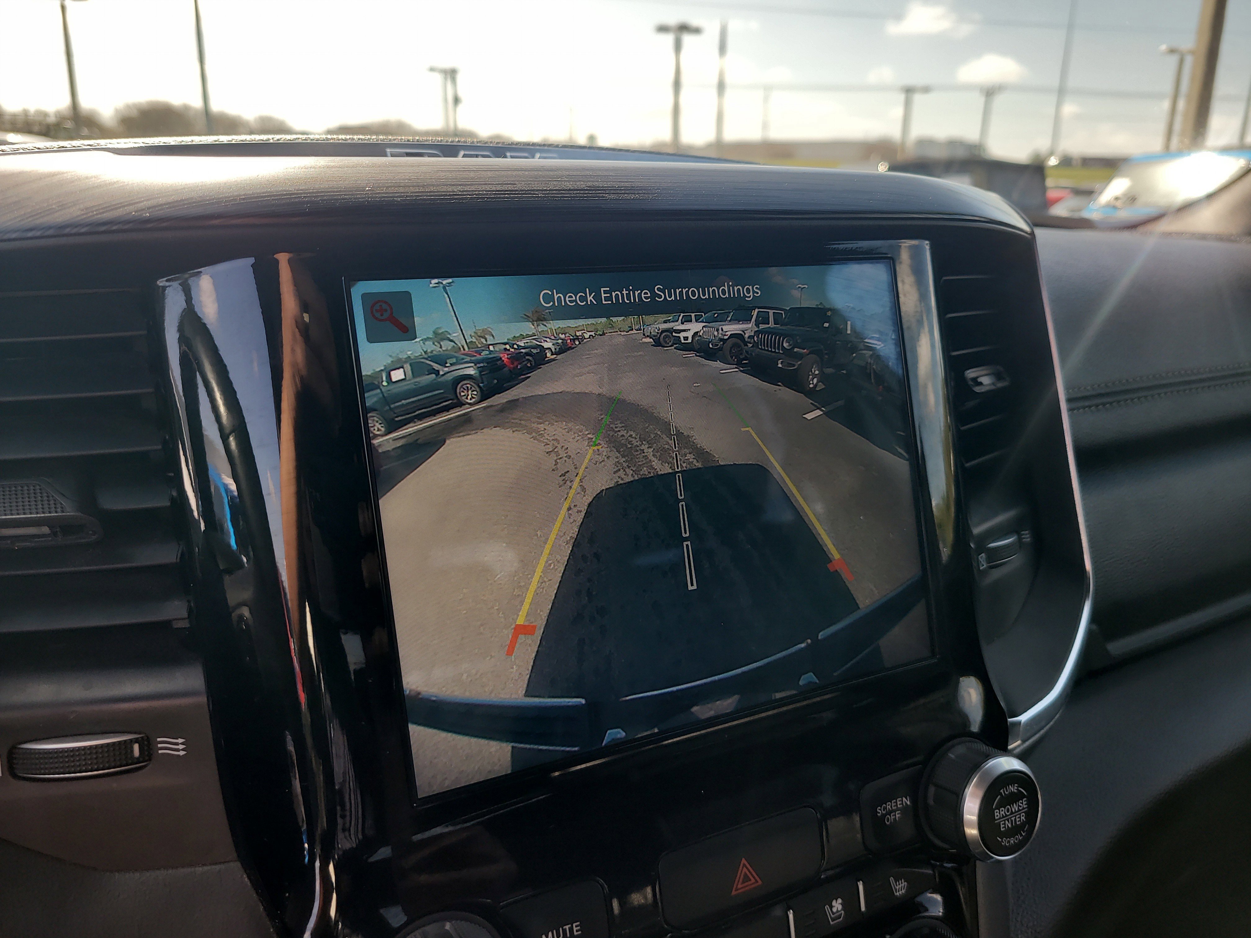 Used 2024 RAM 1500 Laramie image 22