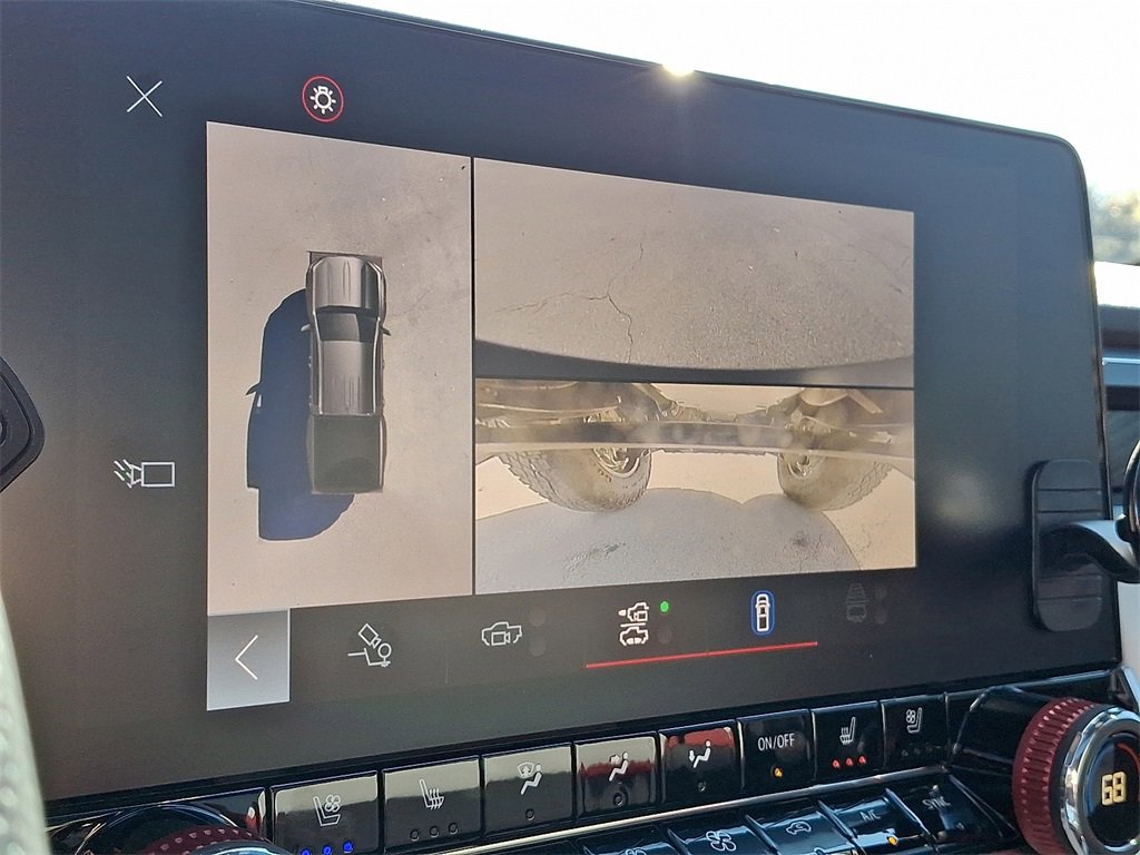 Used 2024 GMC Canyon AT4X w/ AT4X AEV Edition image 23