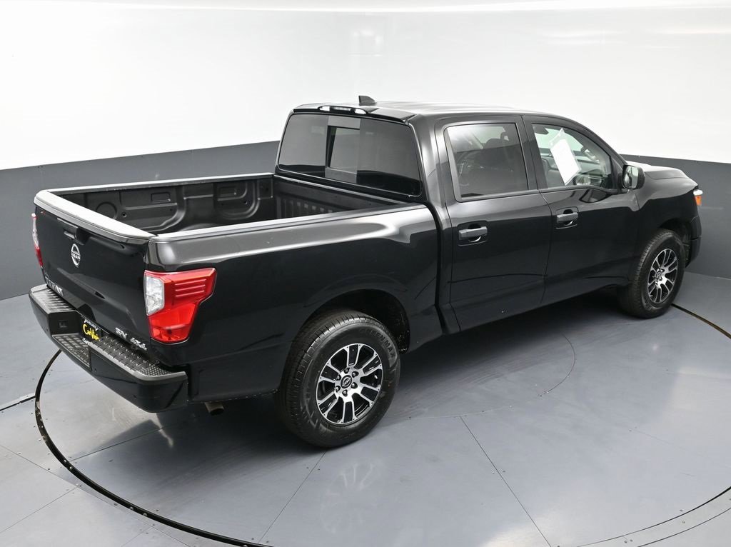 Used 2023 Nissan Titan SV image 42