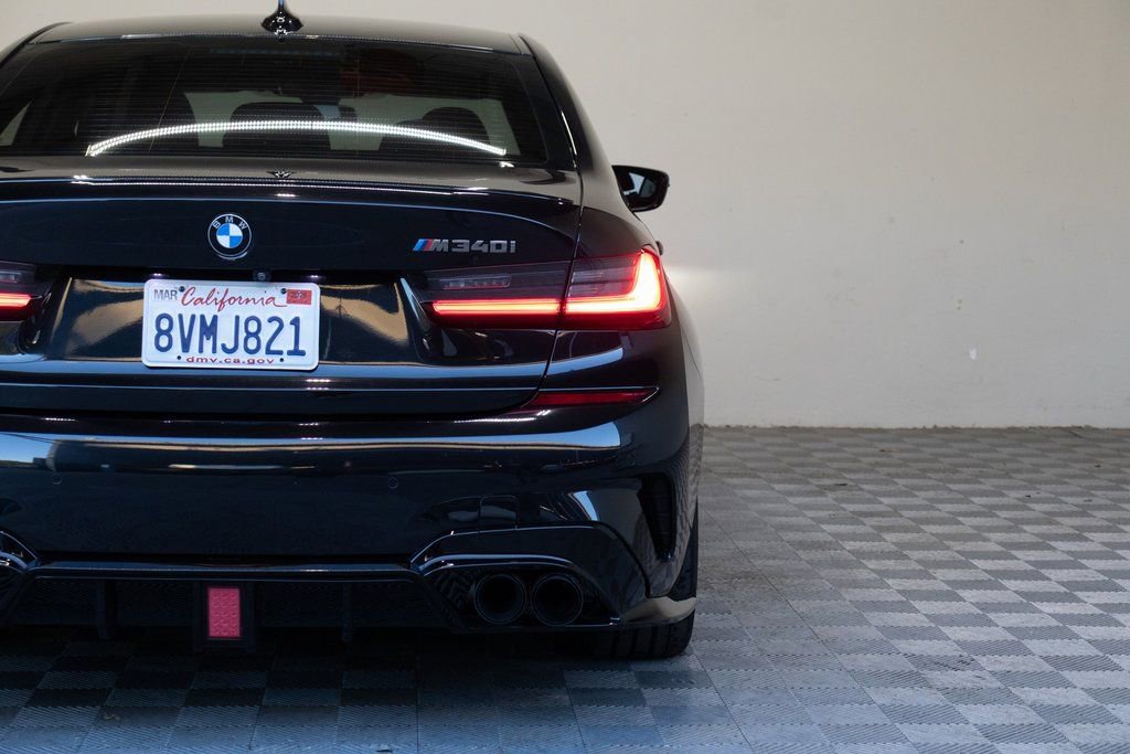 Used 2021 BMW M340i w/ Driving Assistance Package image 12