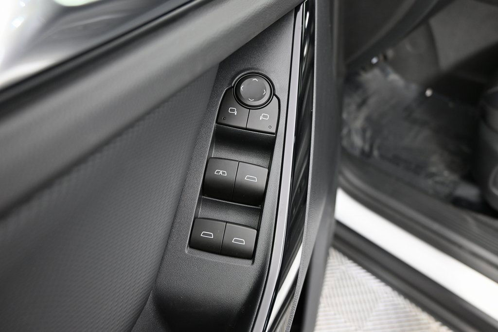 New 2026 Chevrolet Equinox LT w/ Convenience Package II image 20