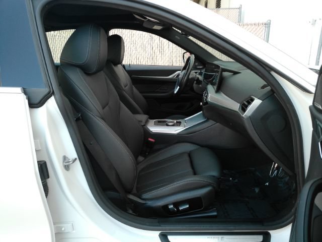 Used 2023 BMW i4 eDrive40 RWD image 19