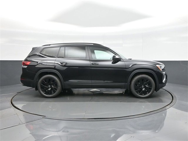 New 2026 Volkswagen Atlas SE image 8