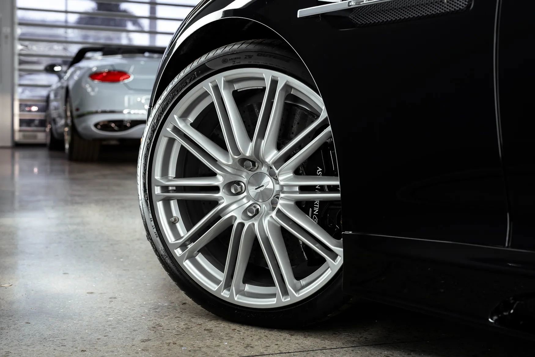 Used 2009 Aston Martin DBS Coupe 2D image 39