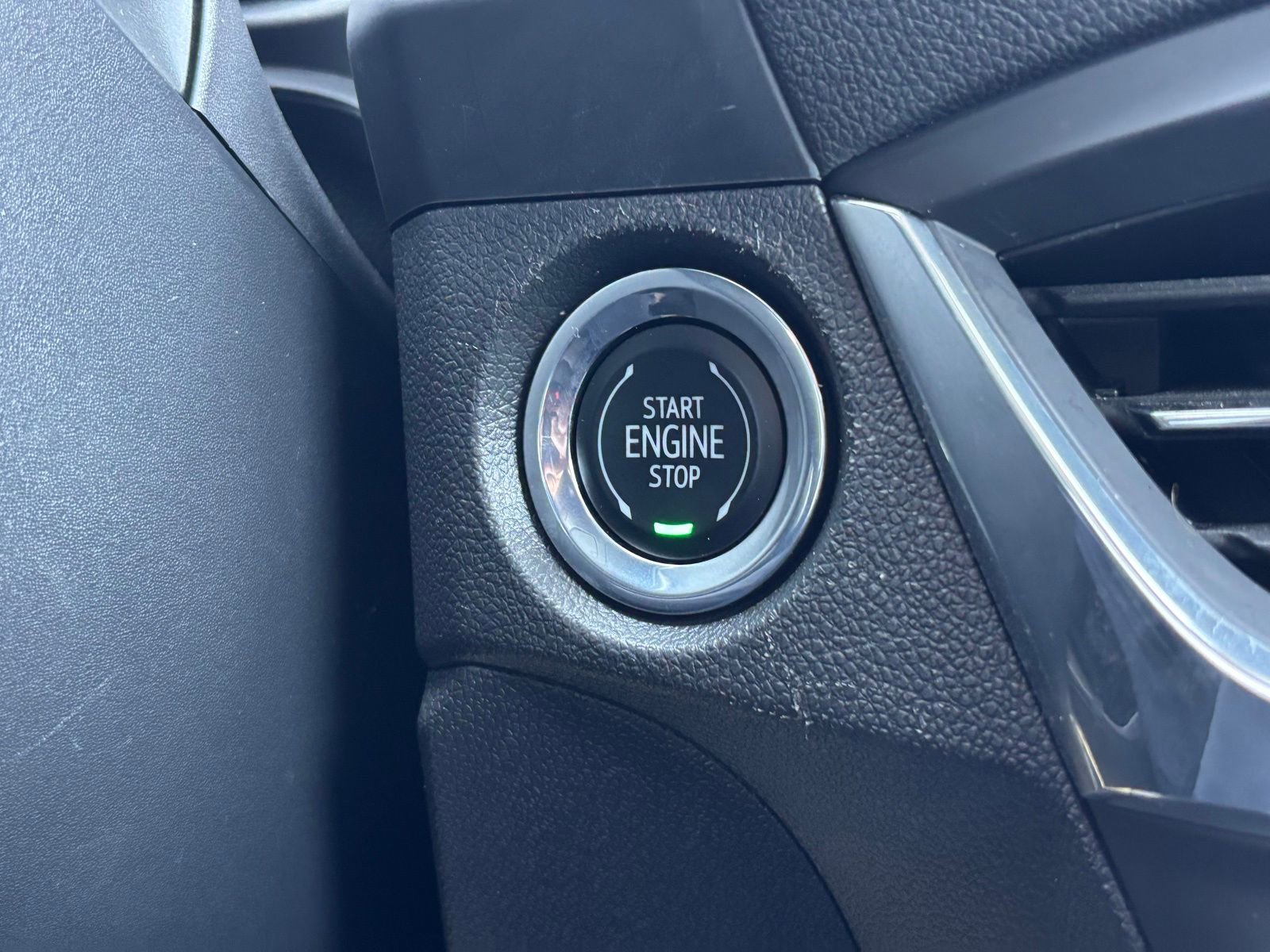 Used 2025 Buick Encore GX Preferred AWD/4WD image 7