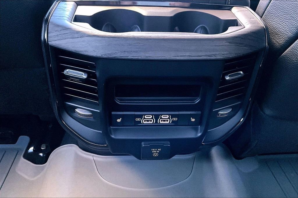 Used 2026 RAM 3500 Limited image 9