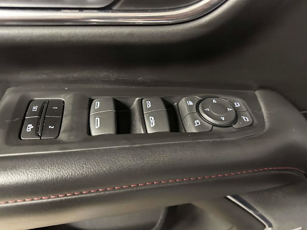 Used 2022 Chevrolet Tahoe RST w/ Luxury Package AWD/4WD image 23