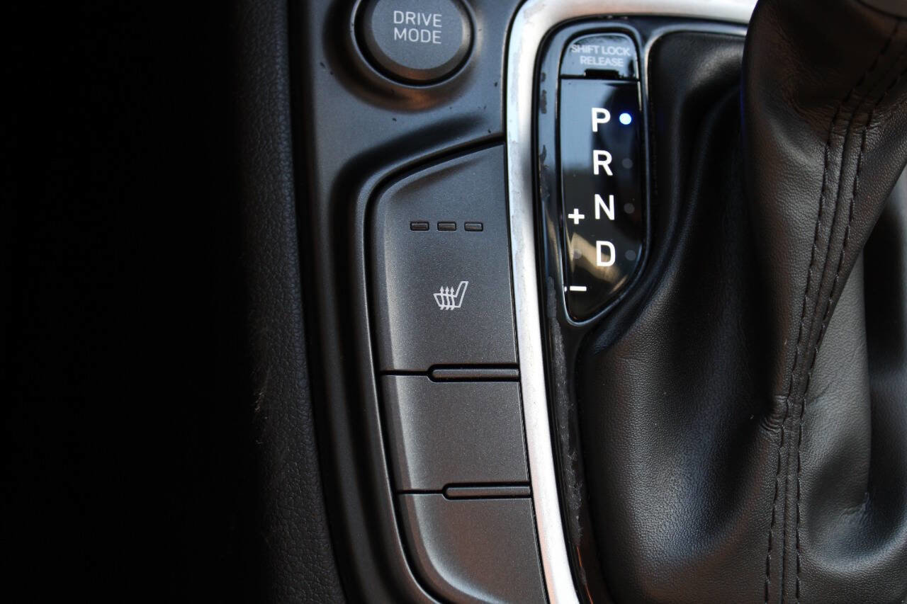 Used 2018 Hyundai Kona SEL image 40