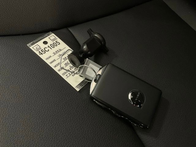 New 2026 Volvo XC40 B5 Plus w/ Protection Package Premier image 51