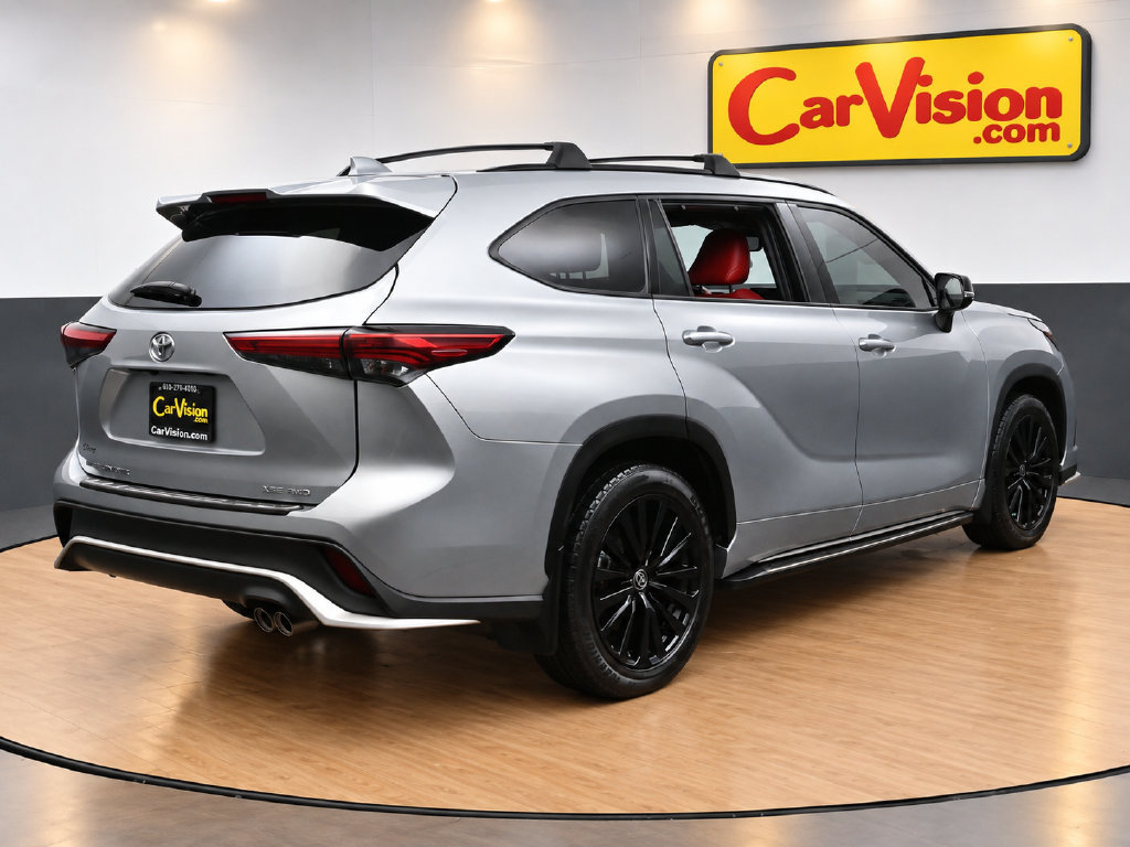 Used 2023 Toyota Highlander XSE AWD/4WD image 5