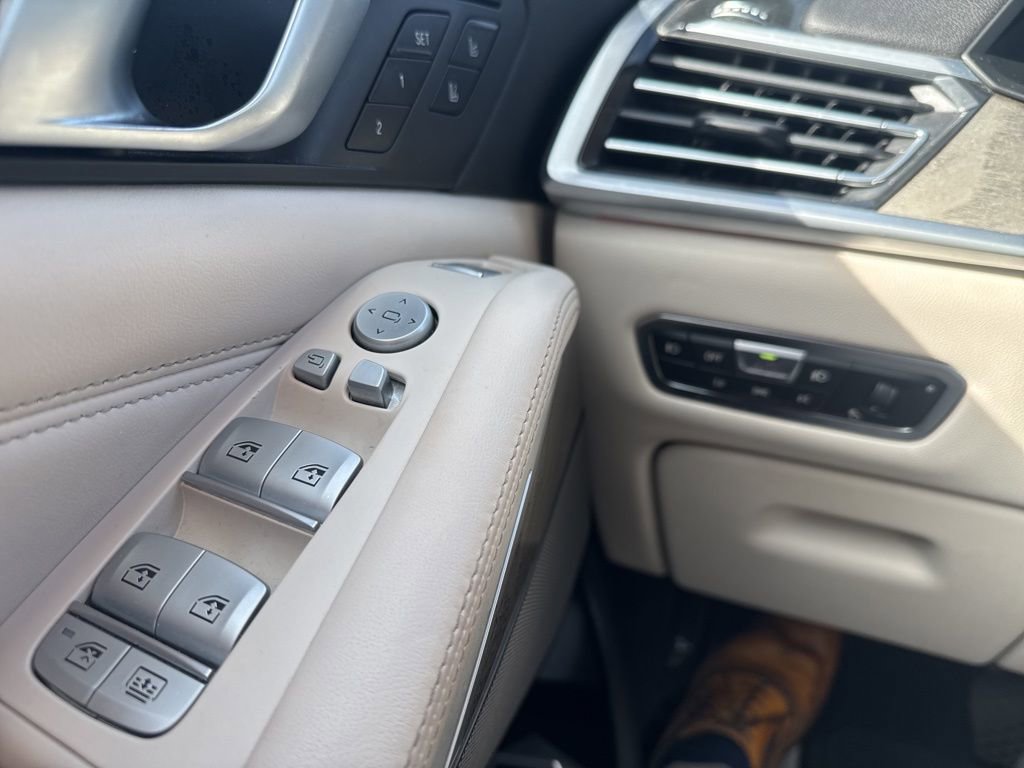 Used 2019 BMW X7 xDrive40i w/ Premium Package image 15