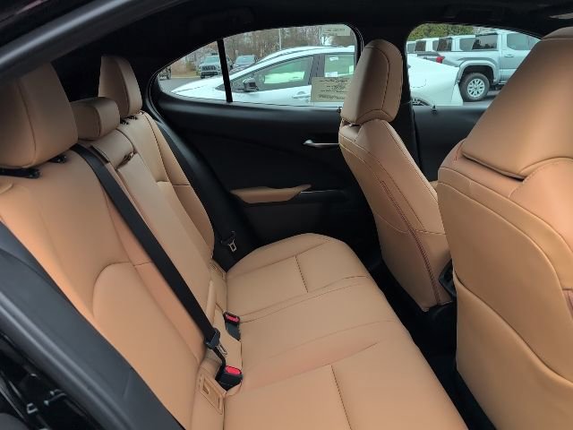 New 2025 Lexus UX 300h AWD image 29