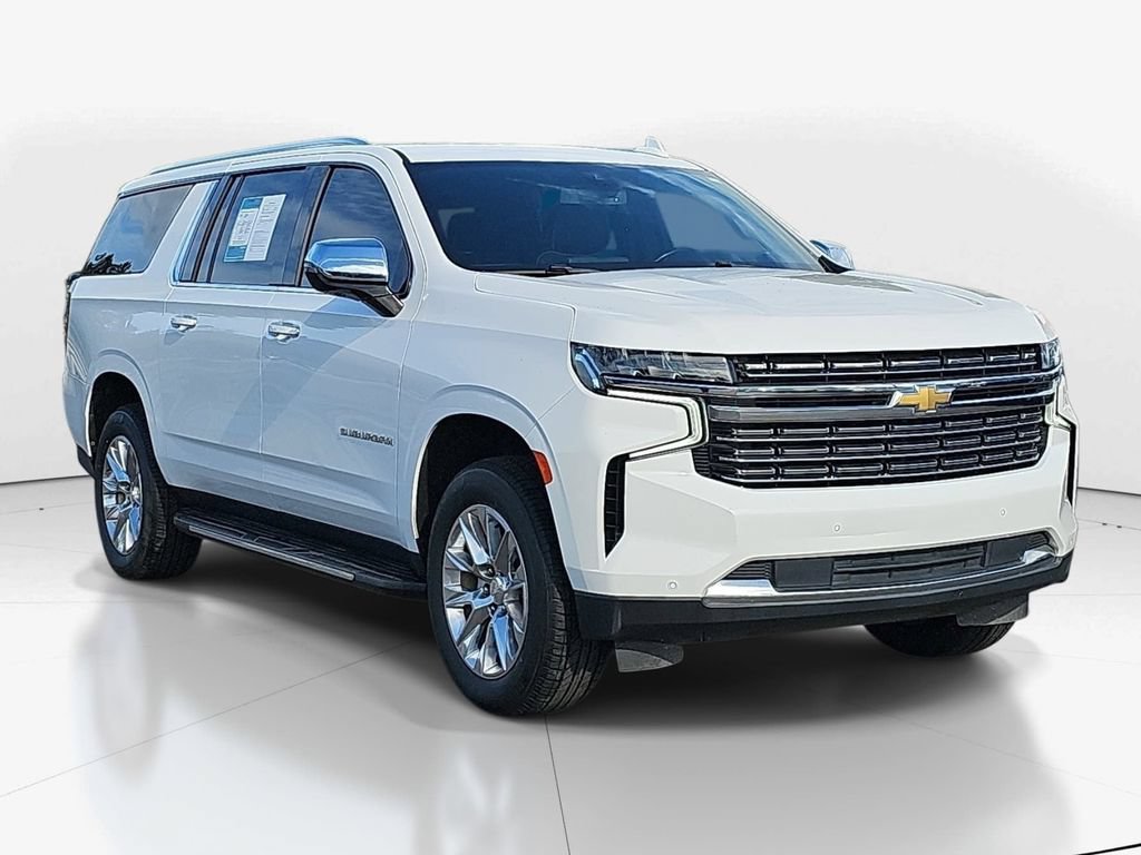 Used 2022 Chevrolet Suburban Premier RWD image 3
