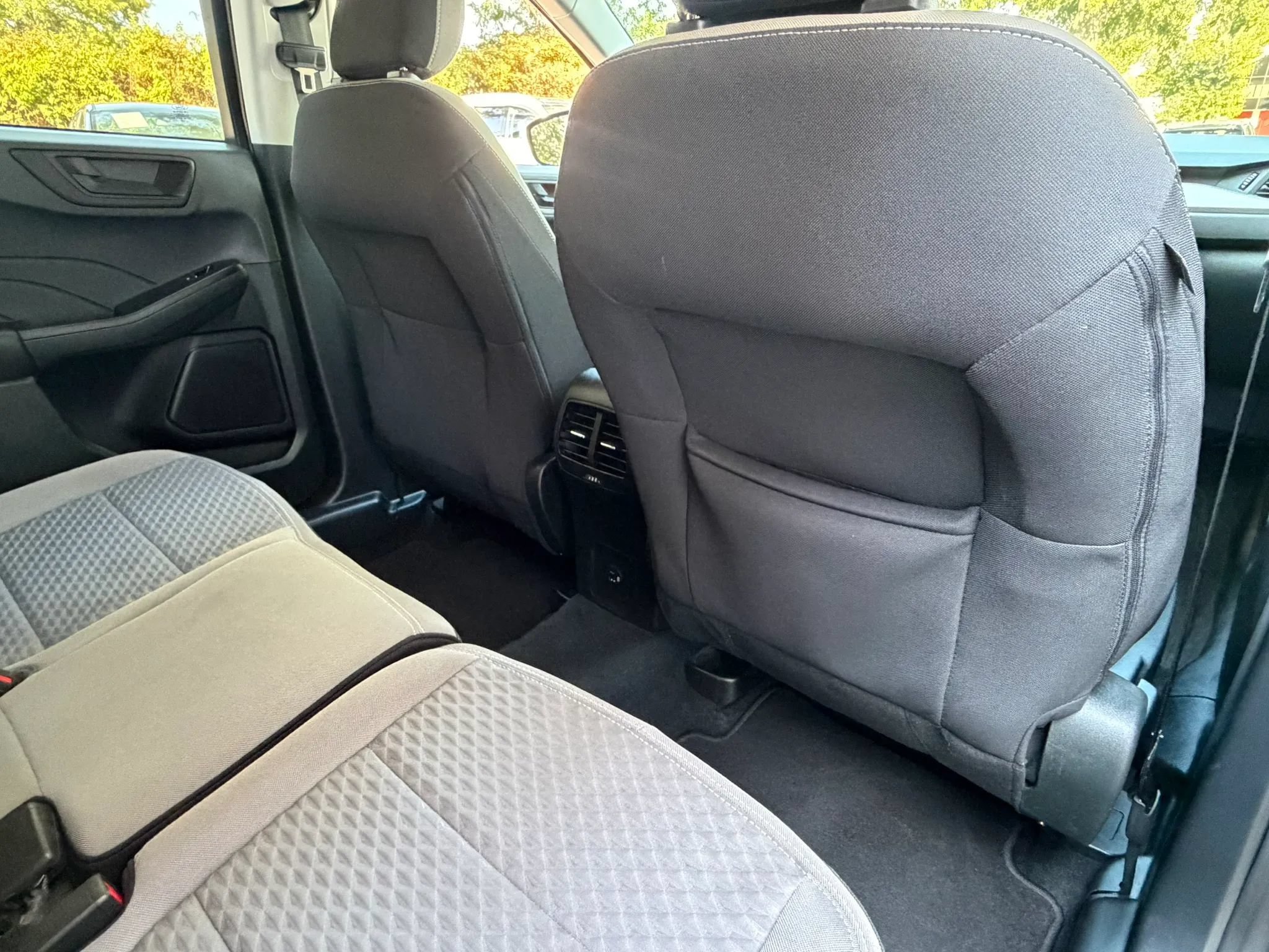 Used 2022 Ford Escape SE w/ Cold Weather Package FWD image 15