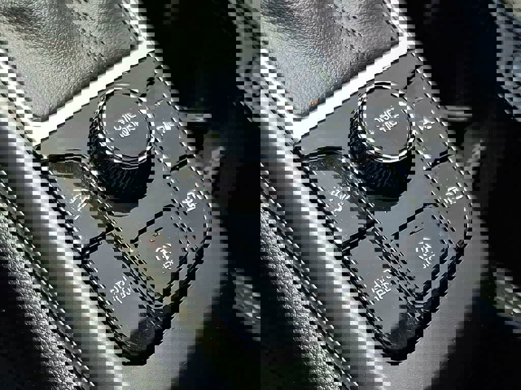 Used 2025 Kia Sportage LX image 24