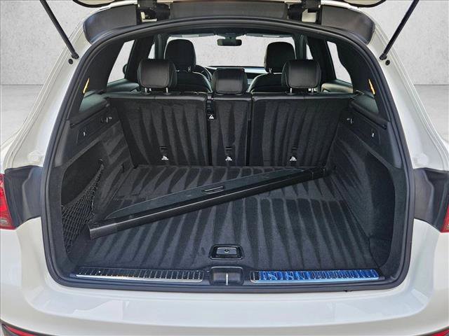 Used 2021 Mercedes-Benz GLC 300 image 7