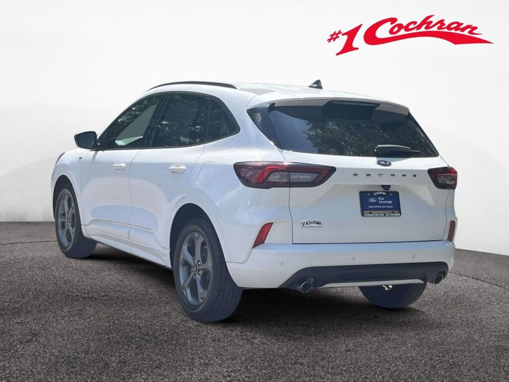 Used 2023 Ford Escape ST-Line w/ Tech Pack #1 FWD image 10