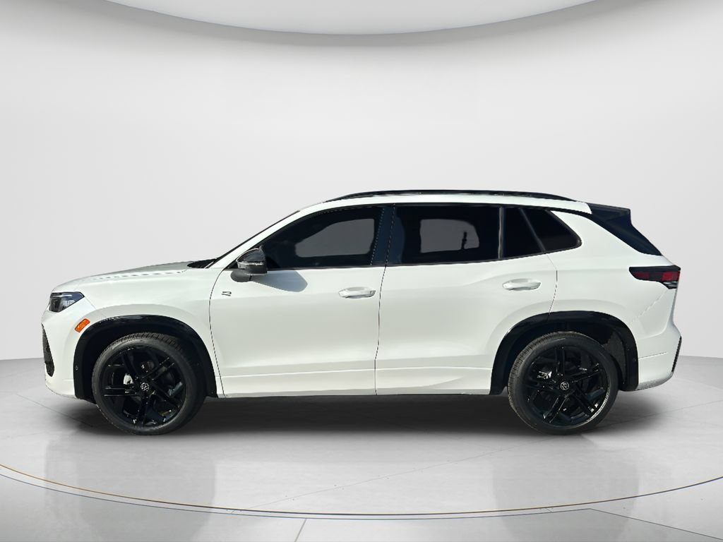 New 2026 Volkswagen Tiguan SE R-Line FWD image 2