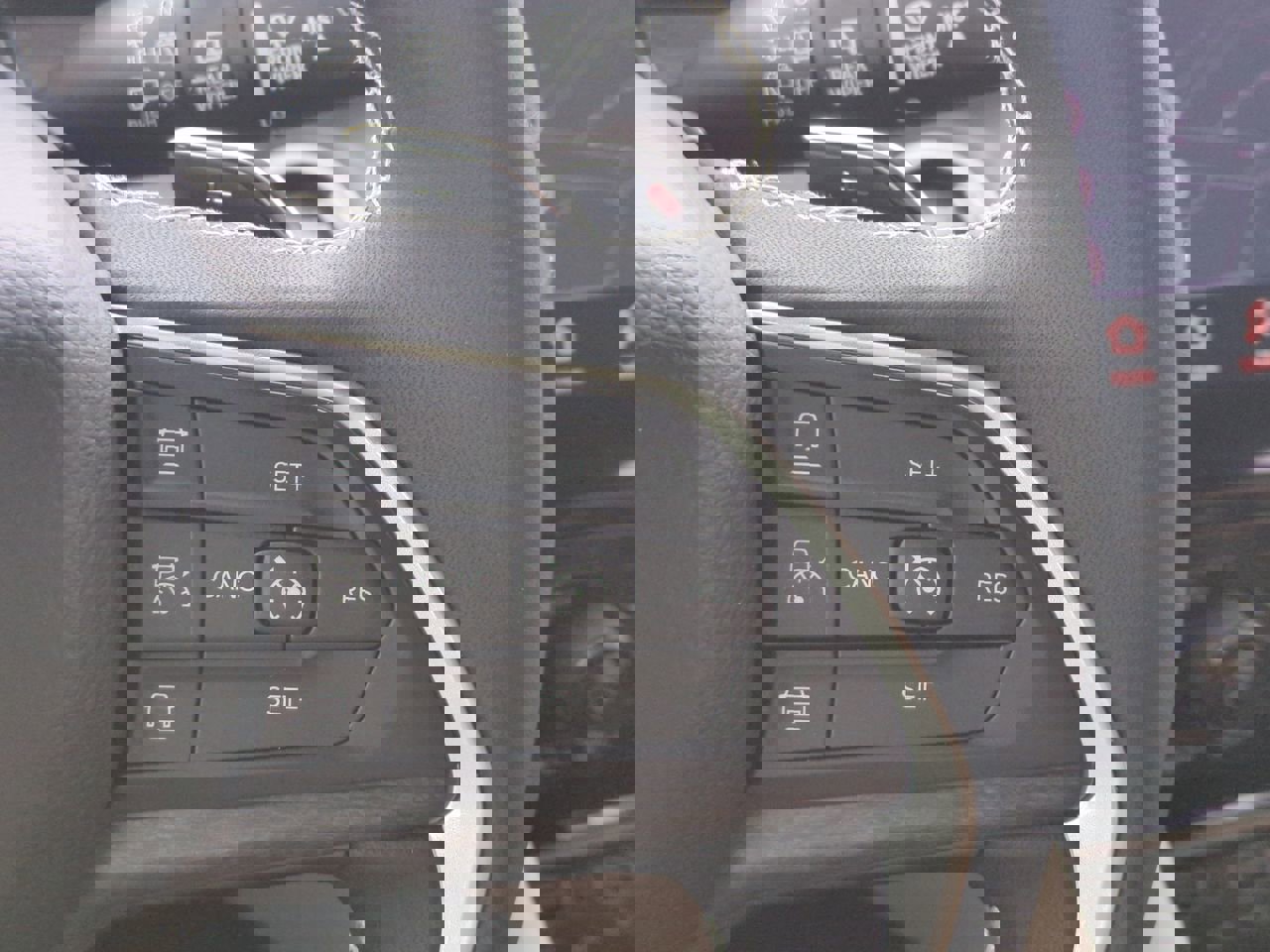 Used 2025 Jeep Grand Cherokee L Limited image 25