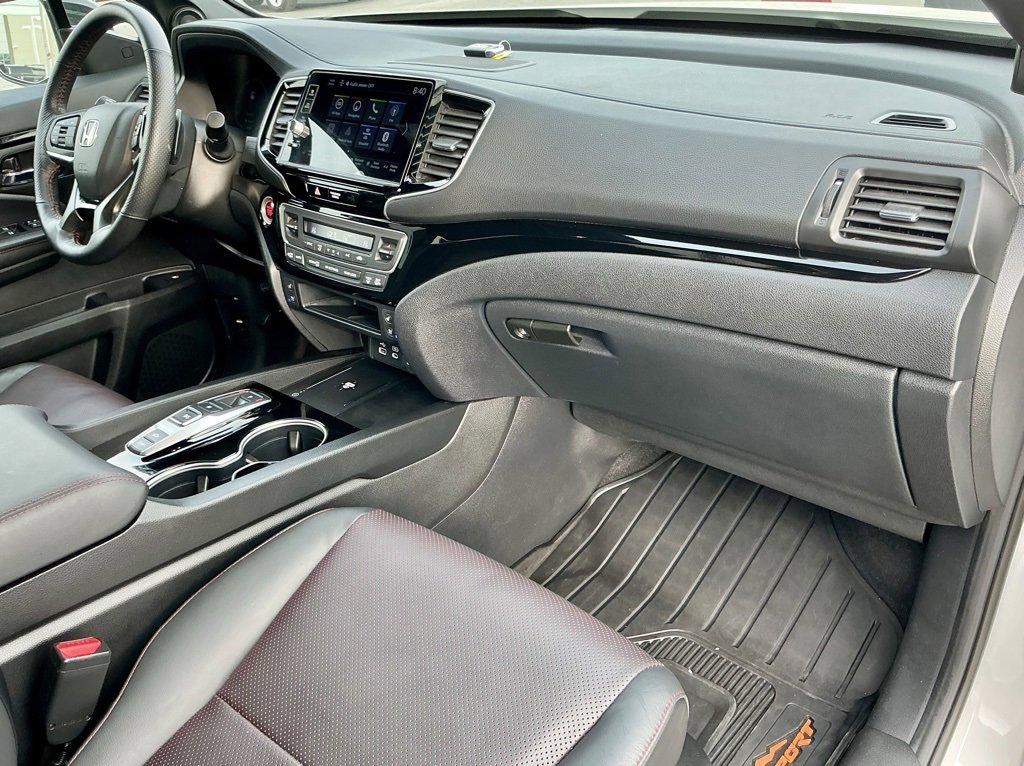 Used 2025 Honda Ridgeline Black Edition image 25