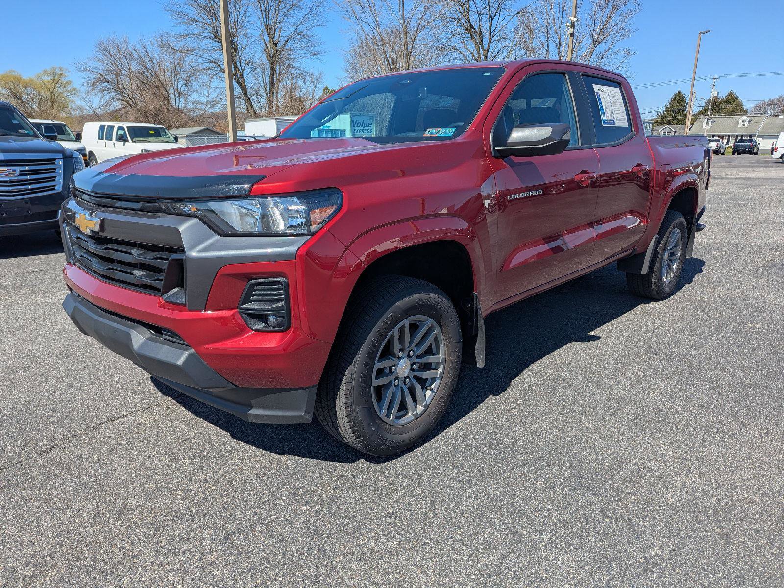 Certified 2024 Chevrolet Colorado LT w/ LT Convenience Package II image 3