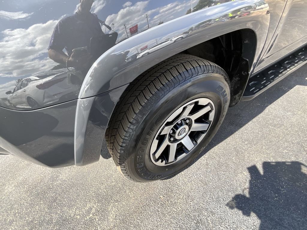 Used 2024 Toyota 4Runner TRD Off-Road image 28