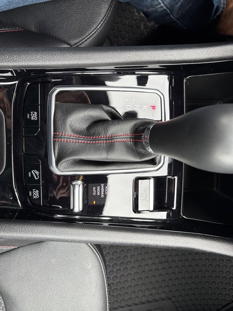 Used 2023 Jeep Compass Trailhawk image 18