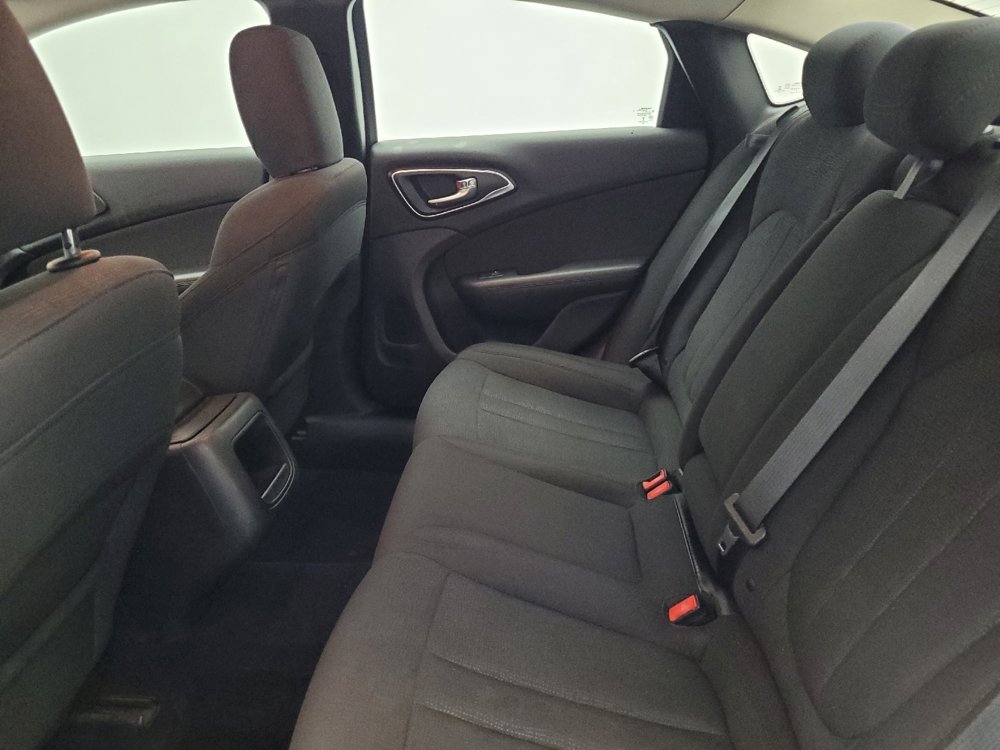 Used 2017 Chrysler 200 LX w/ Touring Convenience Group image 18