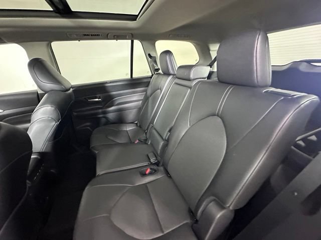 Certified 2025 Toyota Grand Highlander AWD Hybrid image 18