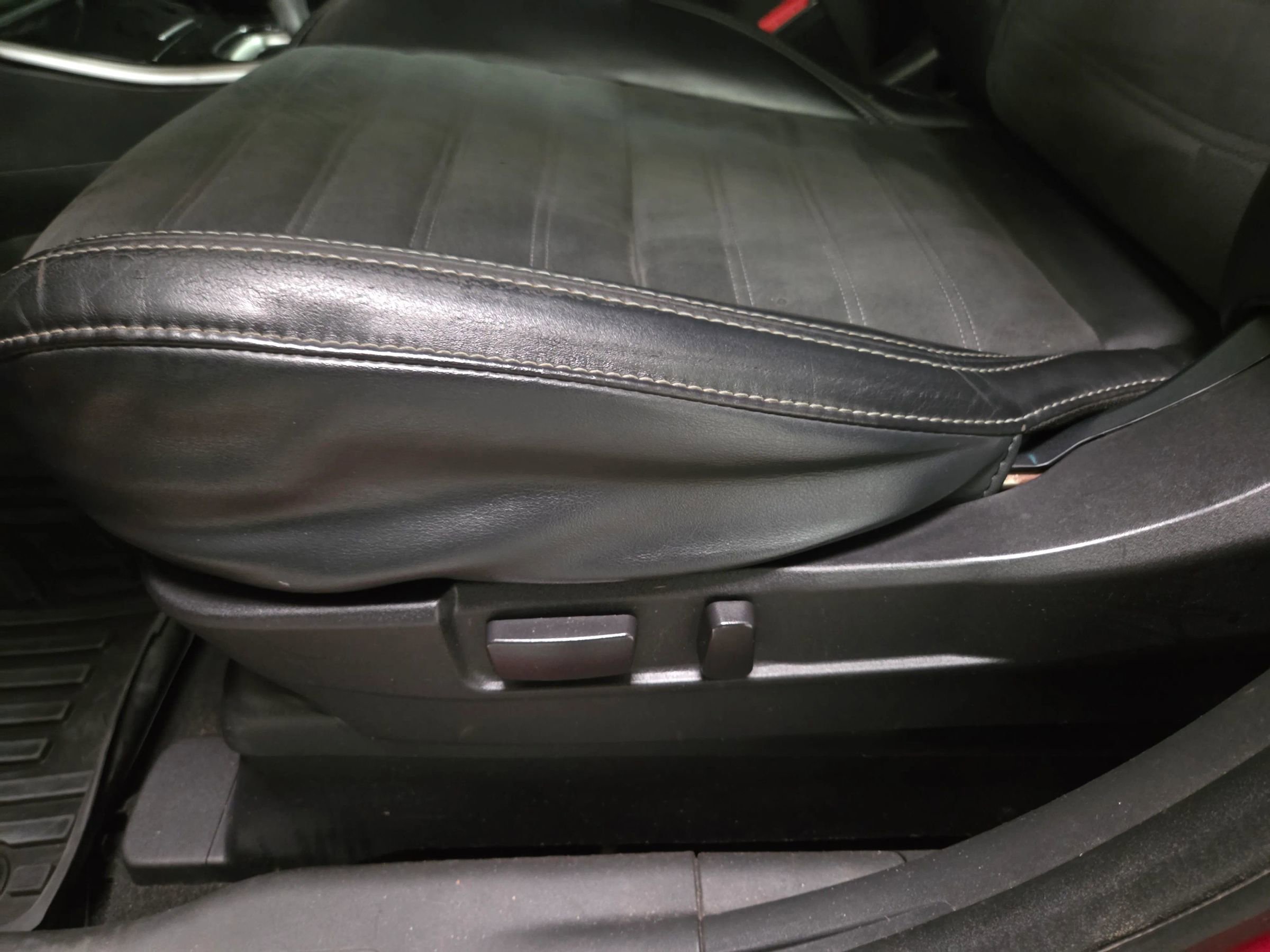 Used 2019 Mitsubishi Outlander SE image 15