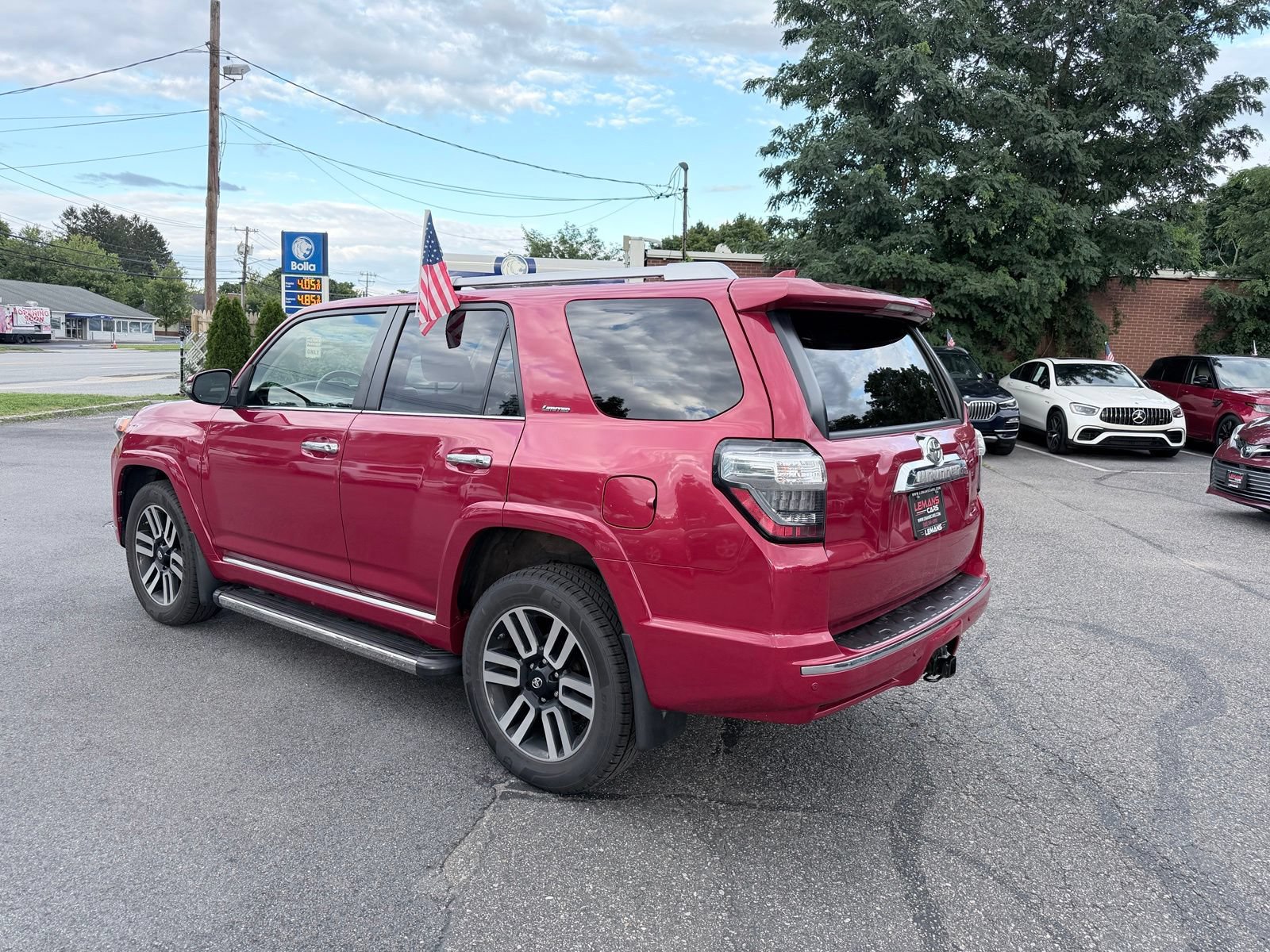 Used 2017 Toyota 4Runner Limited AWD/4WD image 3