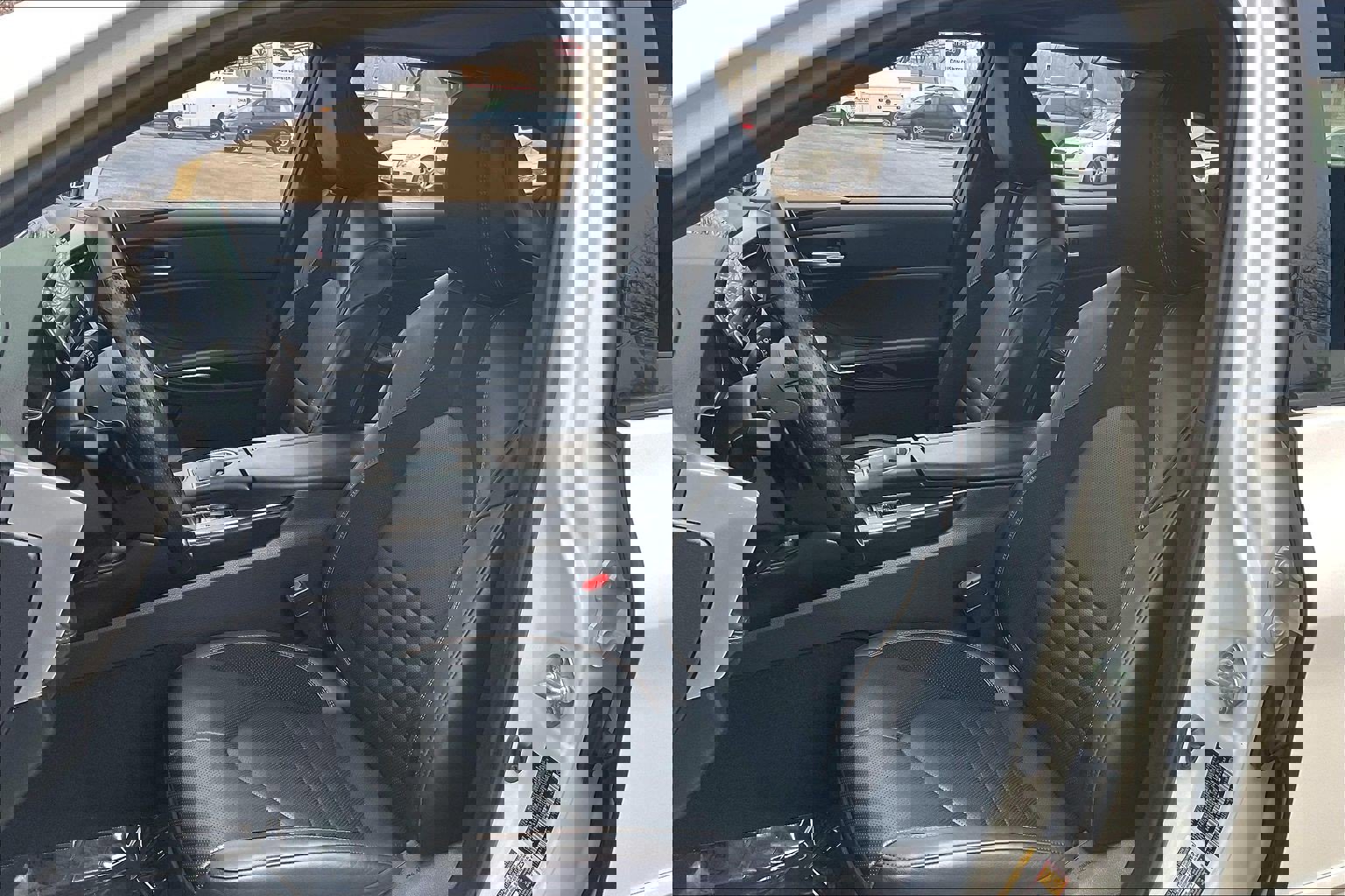 Used 2022 Toyota Avalon XSE image 30